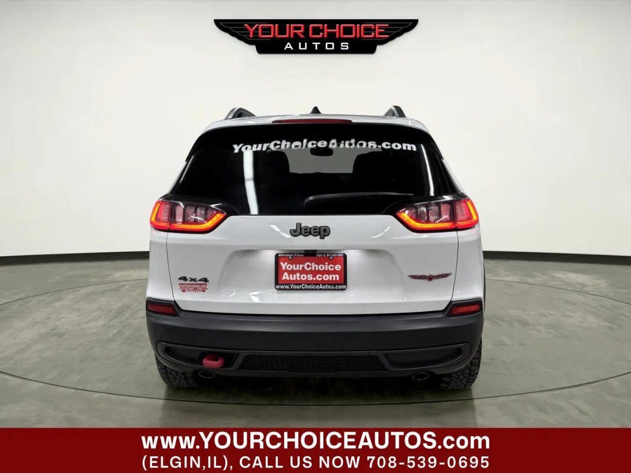 Used 2019 Jeep Cherokee Trailhawk w/ Cold Weather Group AWD/4WD image 4