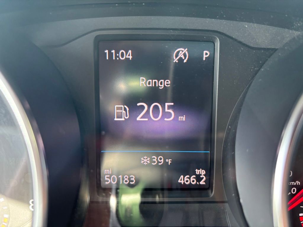 Used 2020 Volkswagen Tiguan SE w/ Panoramic Sunroof Package image 8