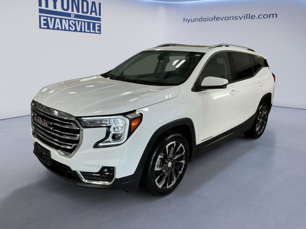 Used 2024 GMC Terrain SLT image 2