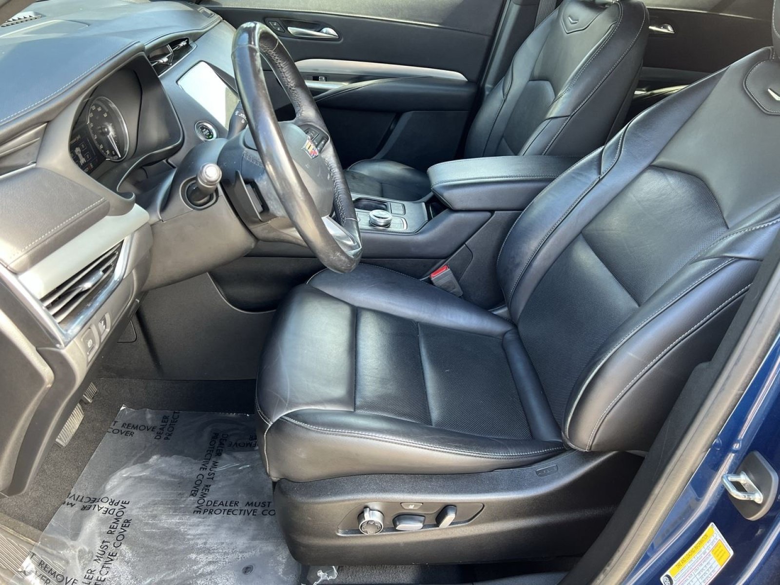 Used 2019 Cadillac XT4 Premium Luxury AWD/4WD image 10