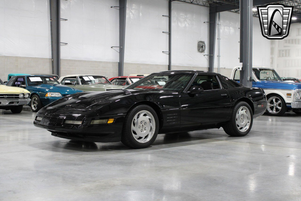 Used 1994 Chevrolet Corvette Coupe image 12