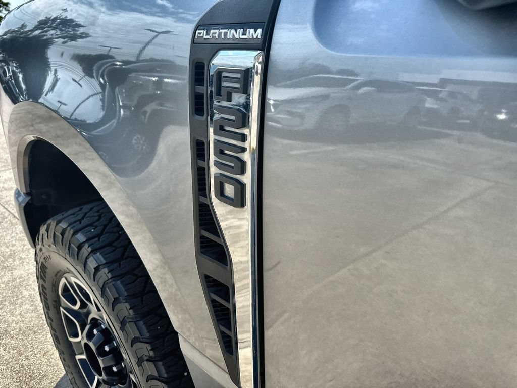 Used 2024 Ford F250 Platinum AWD/4WD image 14