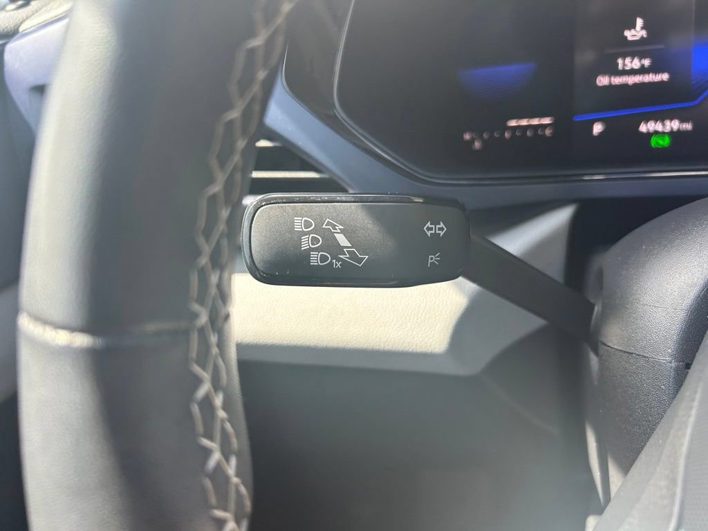 Certified 2022 Volkswagen Taos SE FWD image 23