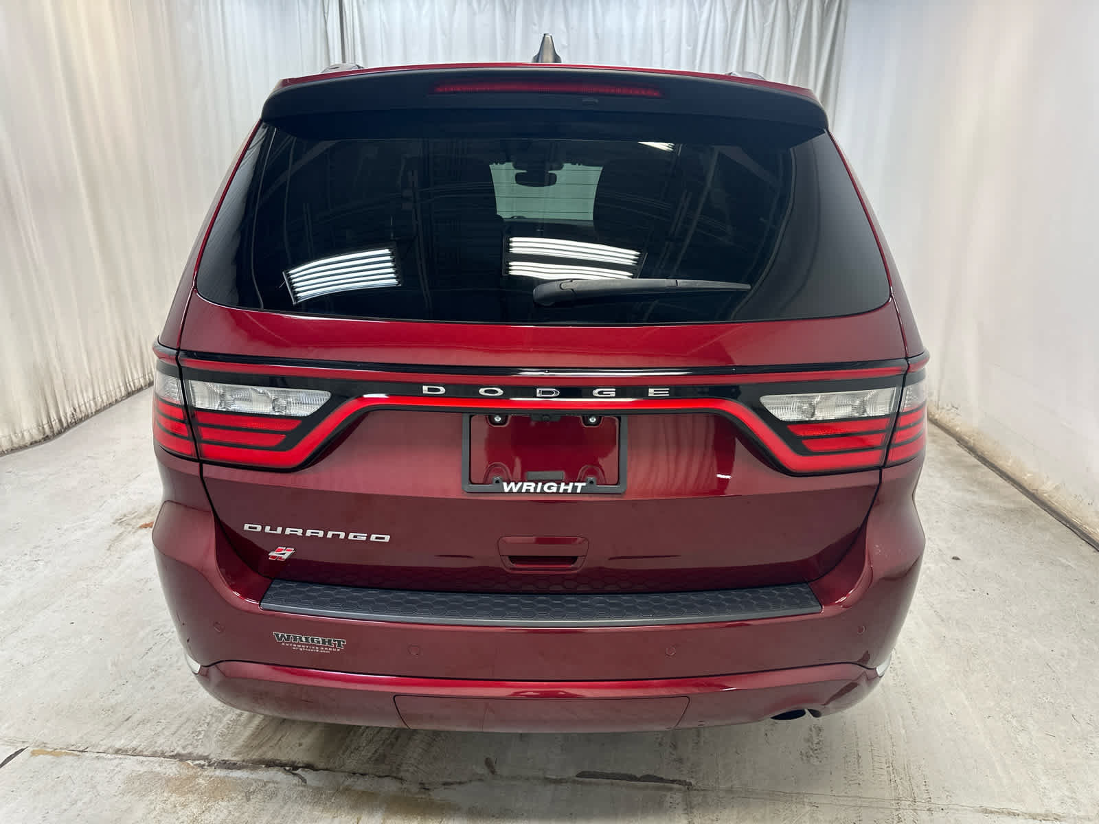Used 2022 Dodge Durango SXT w/ Anodized Platinum Package AWD/4WD image 9
