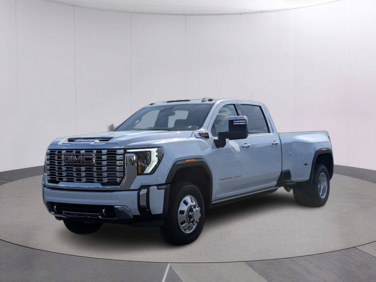 New 2026 GMC Sierra 3500 Denali w/ Denali Reserve Package