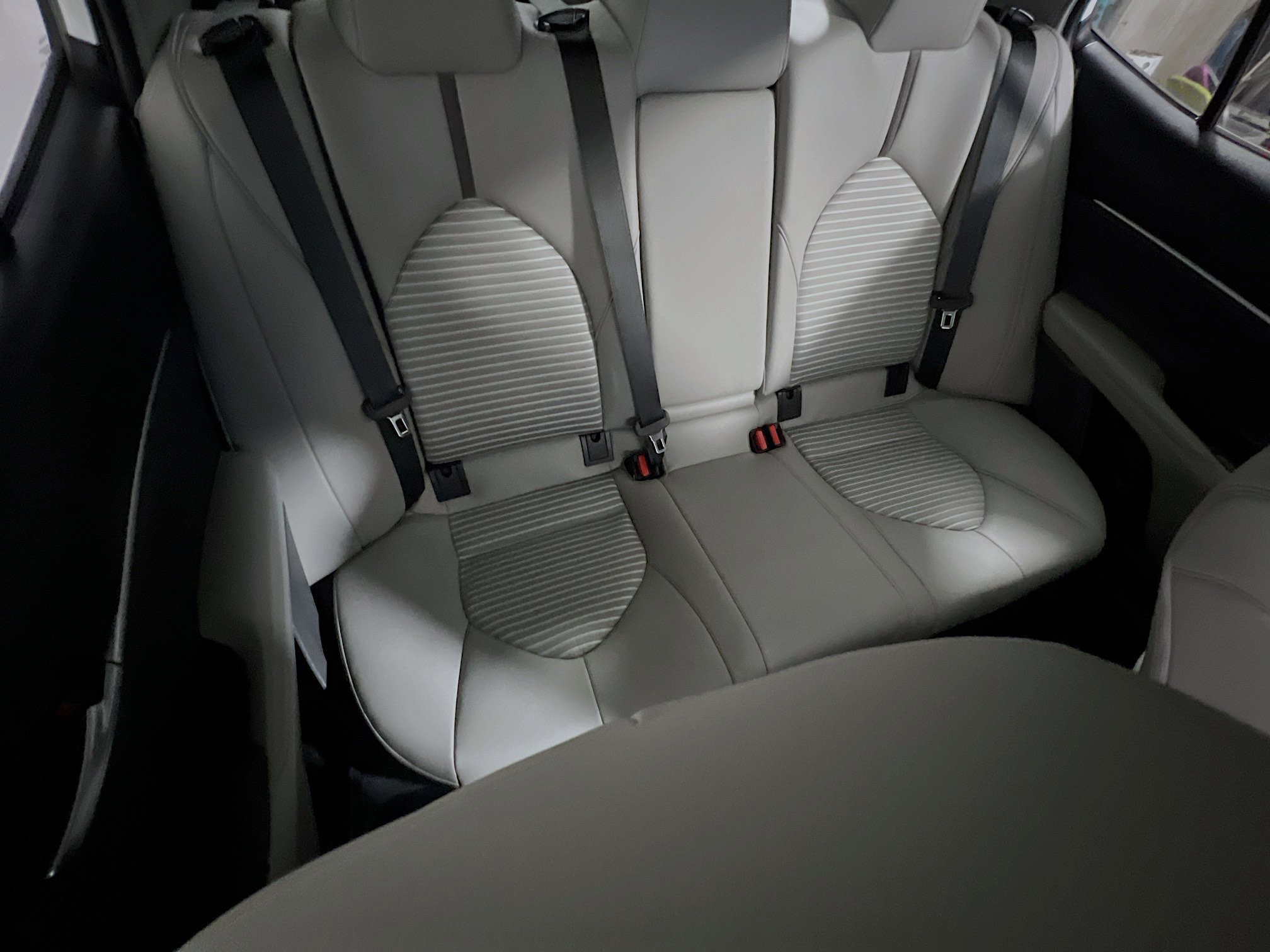 Used 2024 Toyota Camry SE FWD image 33