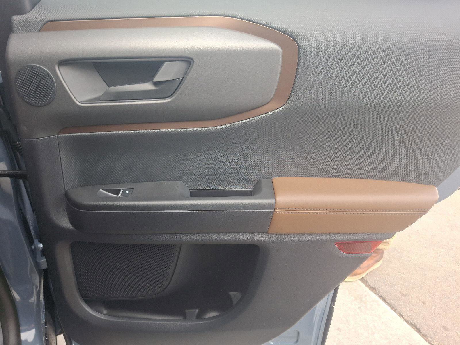 Used 2025 Ford Bronco Sport Outer Banks w/ Outer Banks Tech Package+ AWD/4WD image 18