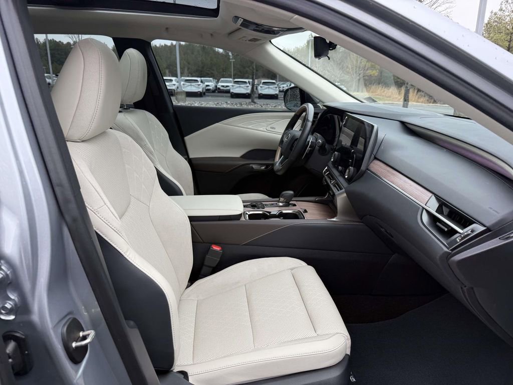 Used 2025 Lexus RX 450h AWD w/ Convenience Package image 15