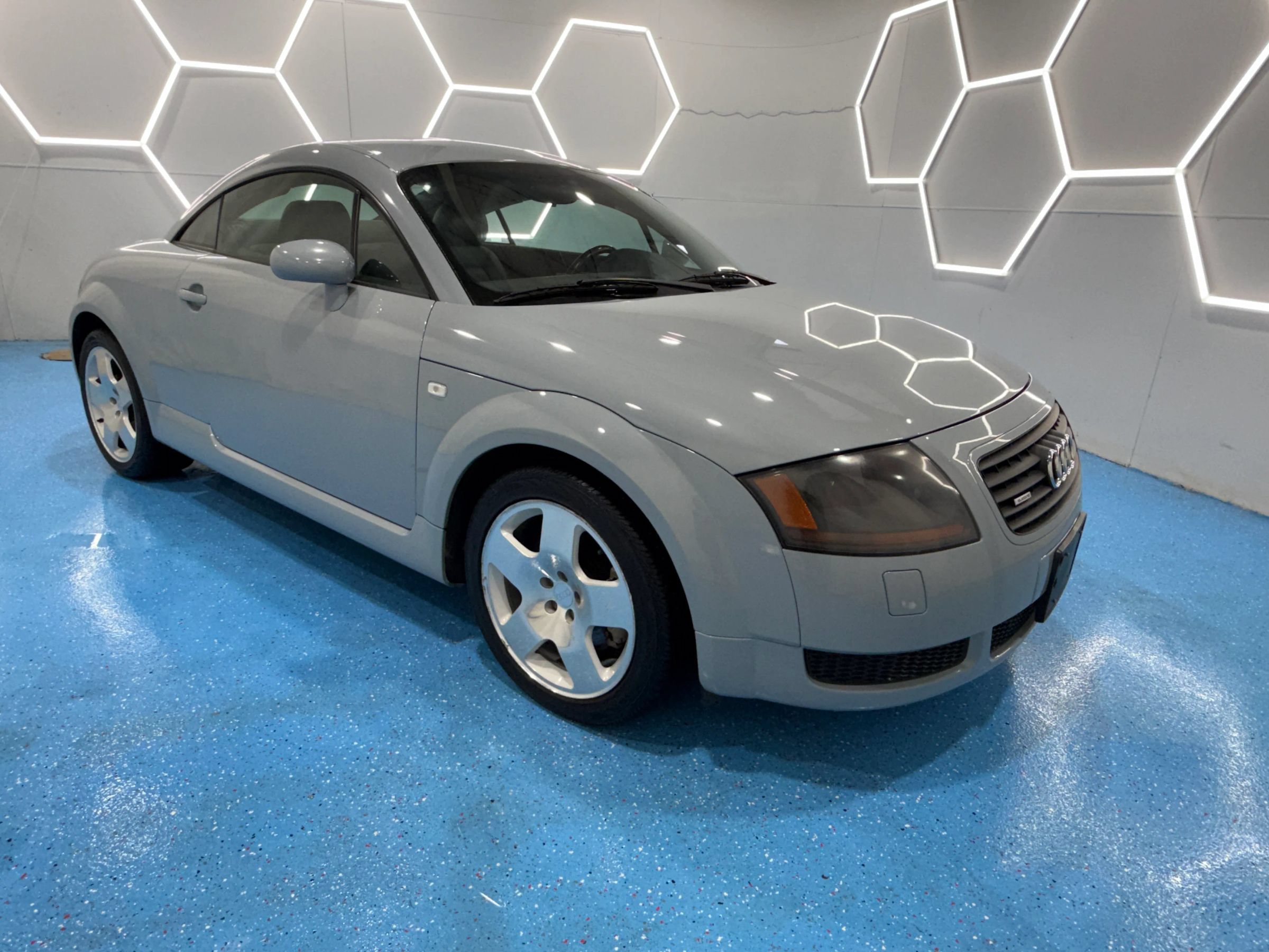 Used 2001 Audi TT 1.8T AWD/4WD image 9