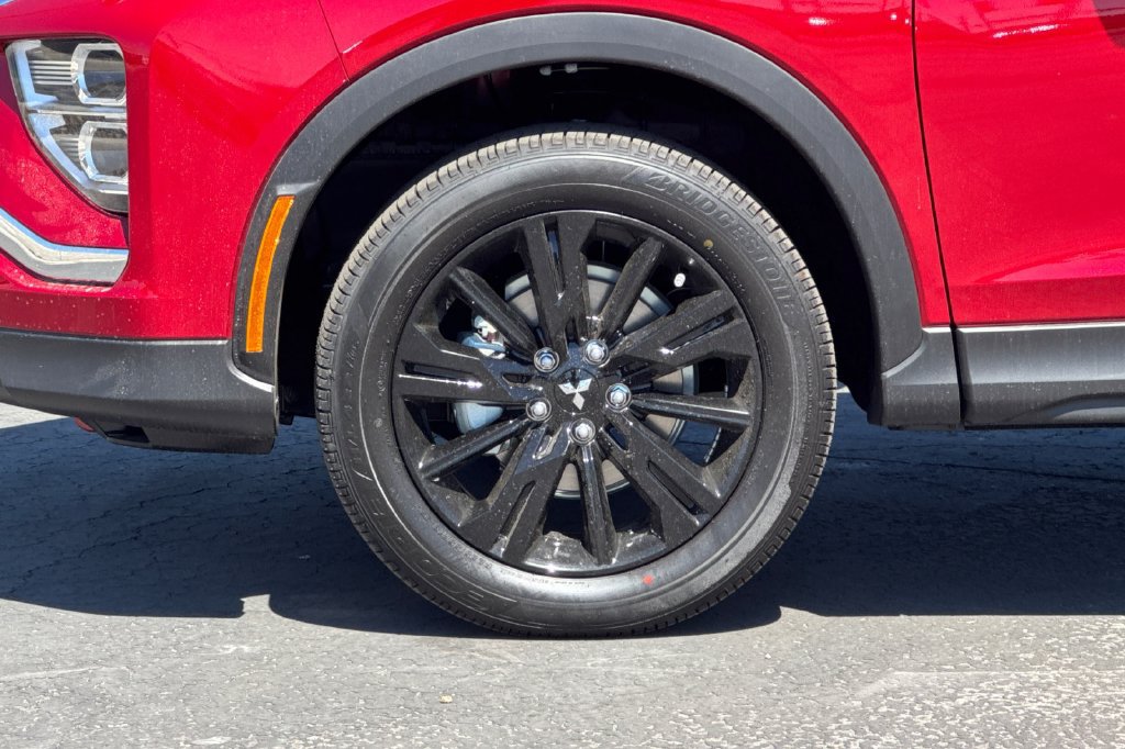 New 2026 Mitsubishi Eclipse Cross LE AWD/4WD image 29