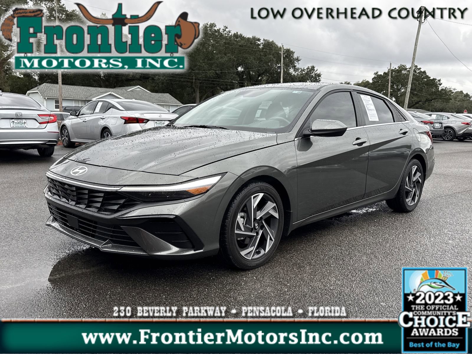 Used 2025 Hyundai Elantra SEL image 1