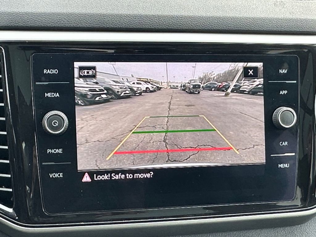 Used 2021 Volkswagen Atlas SEL Premium image 17