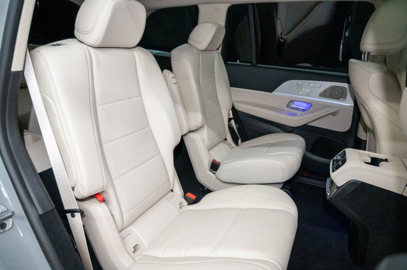 New 2026 Mercedes-Benz GLS 450 4MATIC image 15