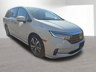Used 2023 Honda Odyssey Touring image 2