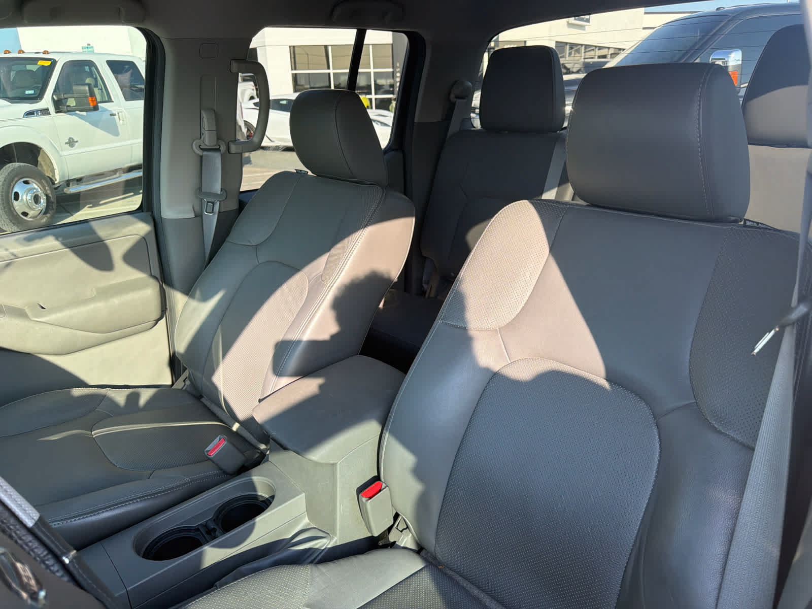 Used 2013 Nissan Frontier SL RWD image 8