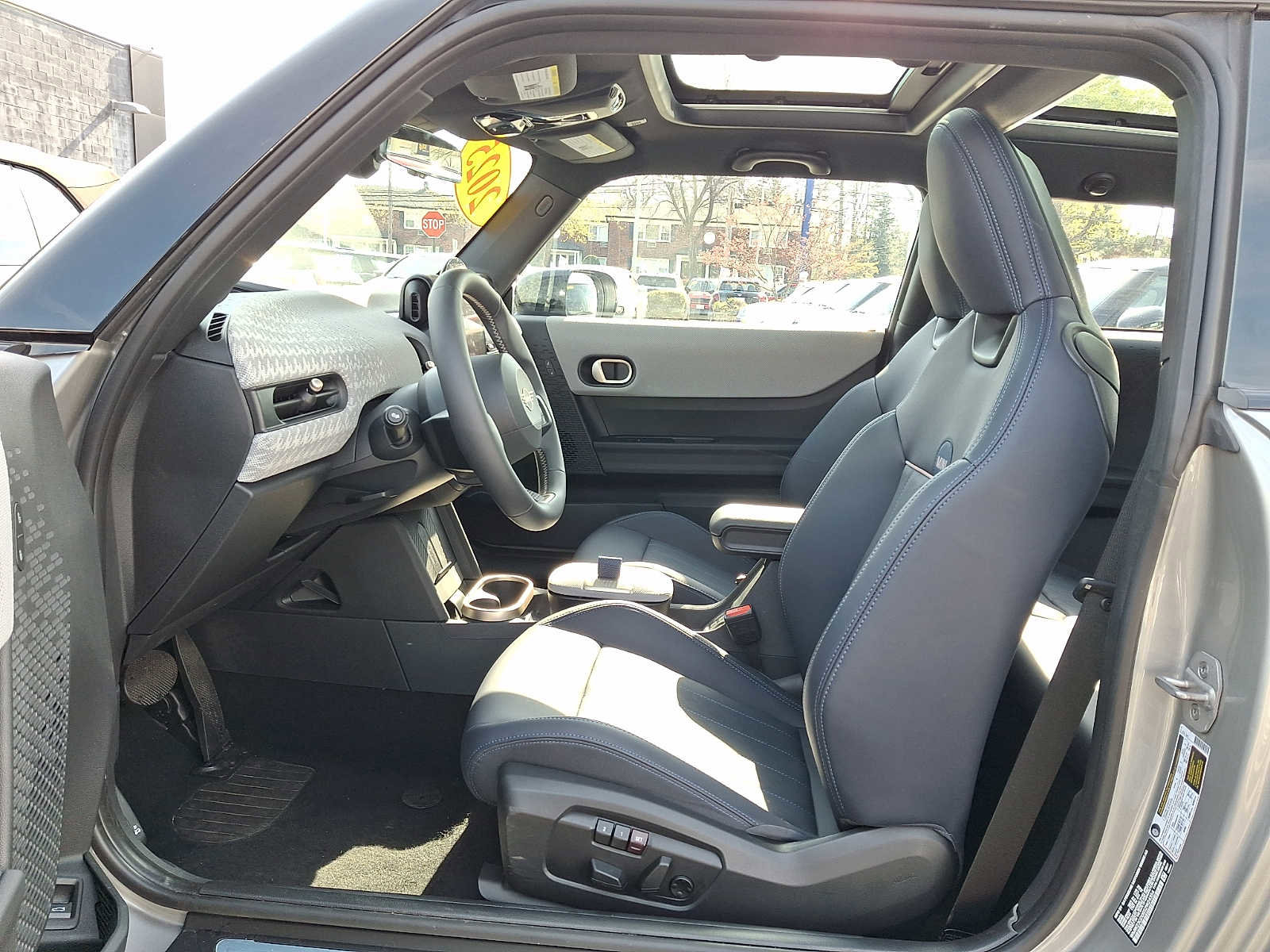 Used 2025 MINI Cooper S FWD image 12