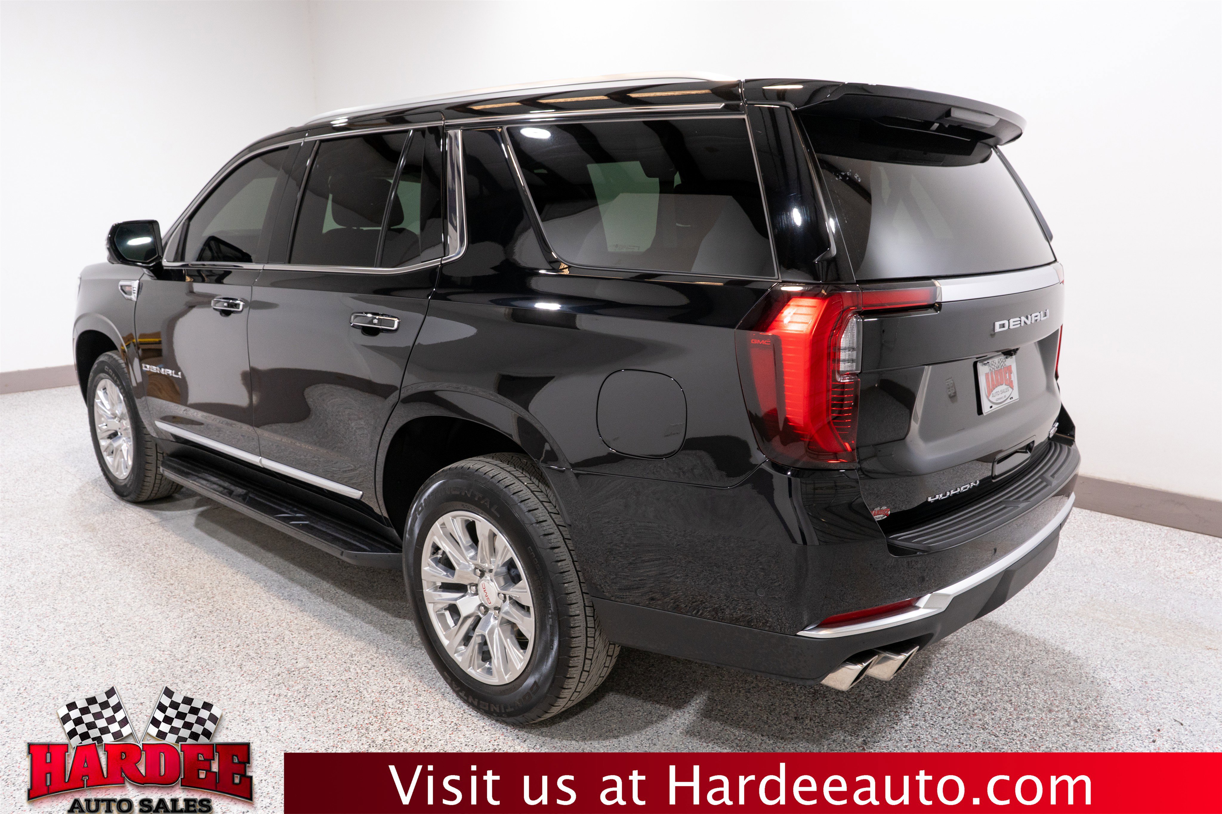 Used 2025 GMC Yukon Denali image 3