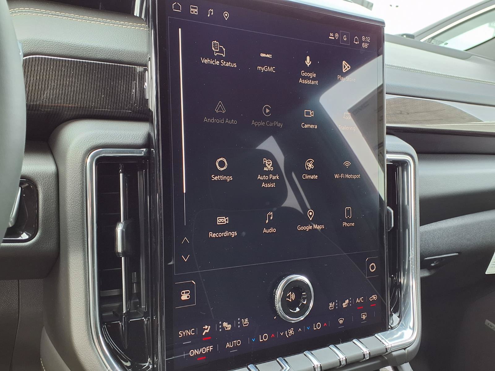 New 2027 GMC Yukon XL Elevation w/ Elevation Premium Package AWD/4WD image 3
