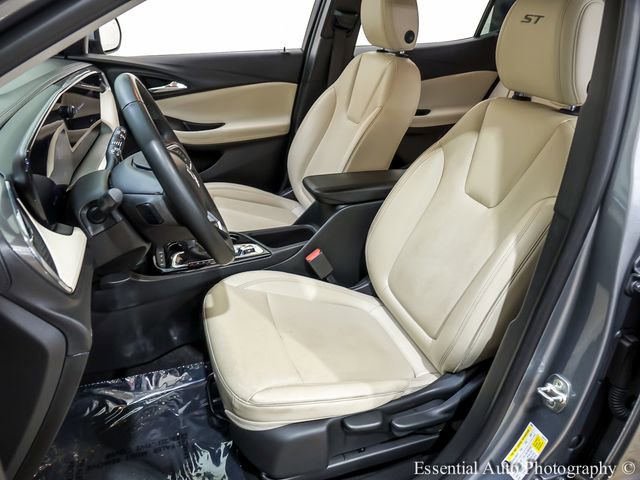 Used 2024 Buick Encore GX Sport Touring AWD/4WD image 9