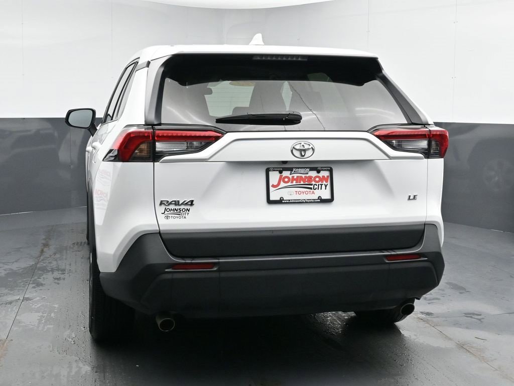 Used 2023 Toyota RAV4 LE image 6