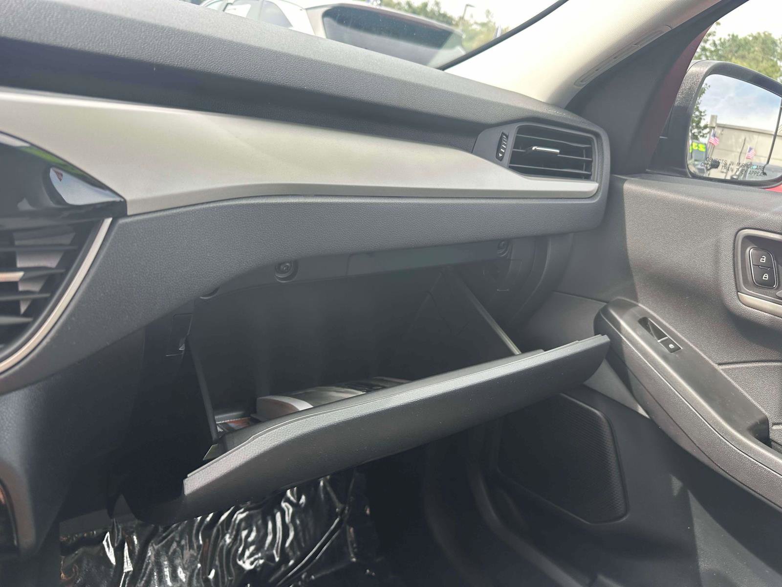 Used 2022 Ford Escape SE w/ Cold Weather Package image 31