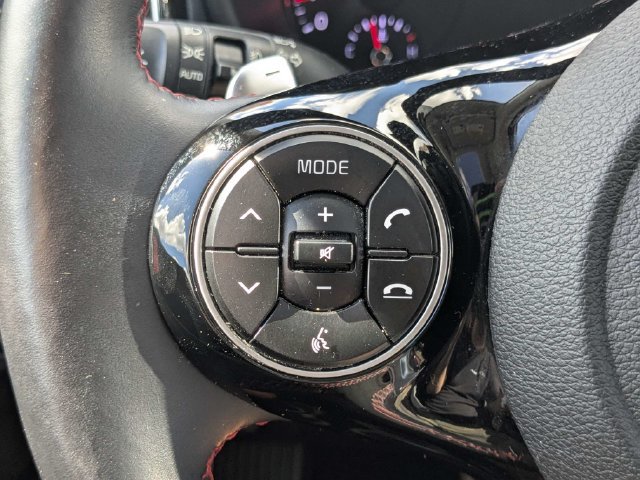 Used 2020 Kia Soul GT-Line Turbo FWD image 26