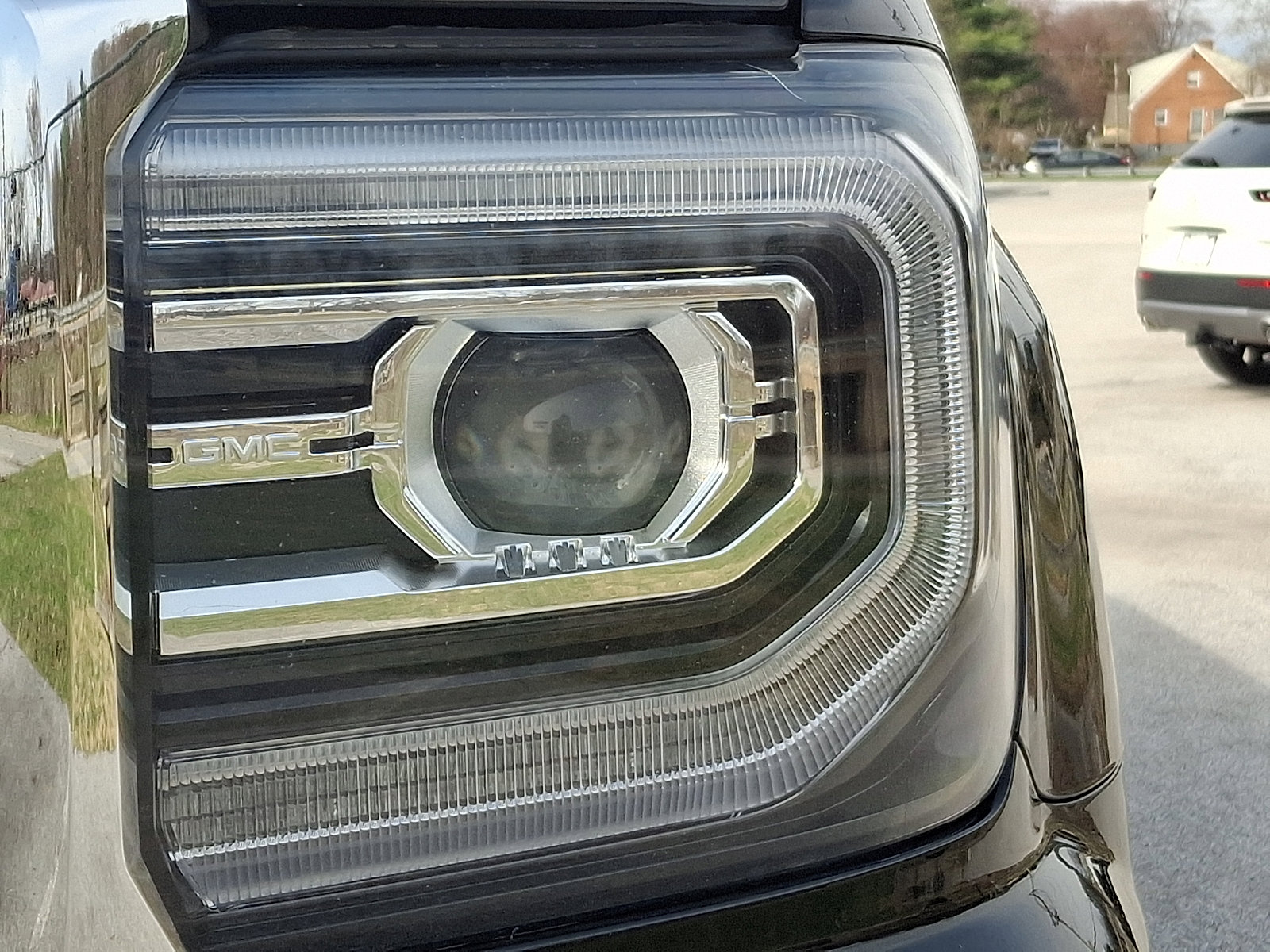 Used 2018 GMC Sierra 1500 Denali image 8