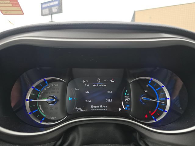 Used 2024 Chrysler Pacifica Limited FWD image 20