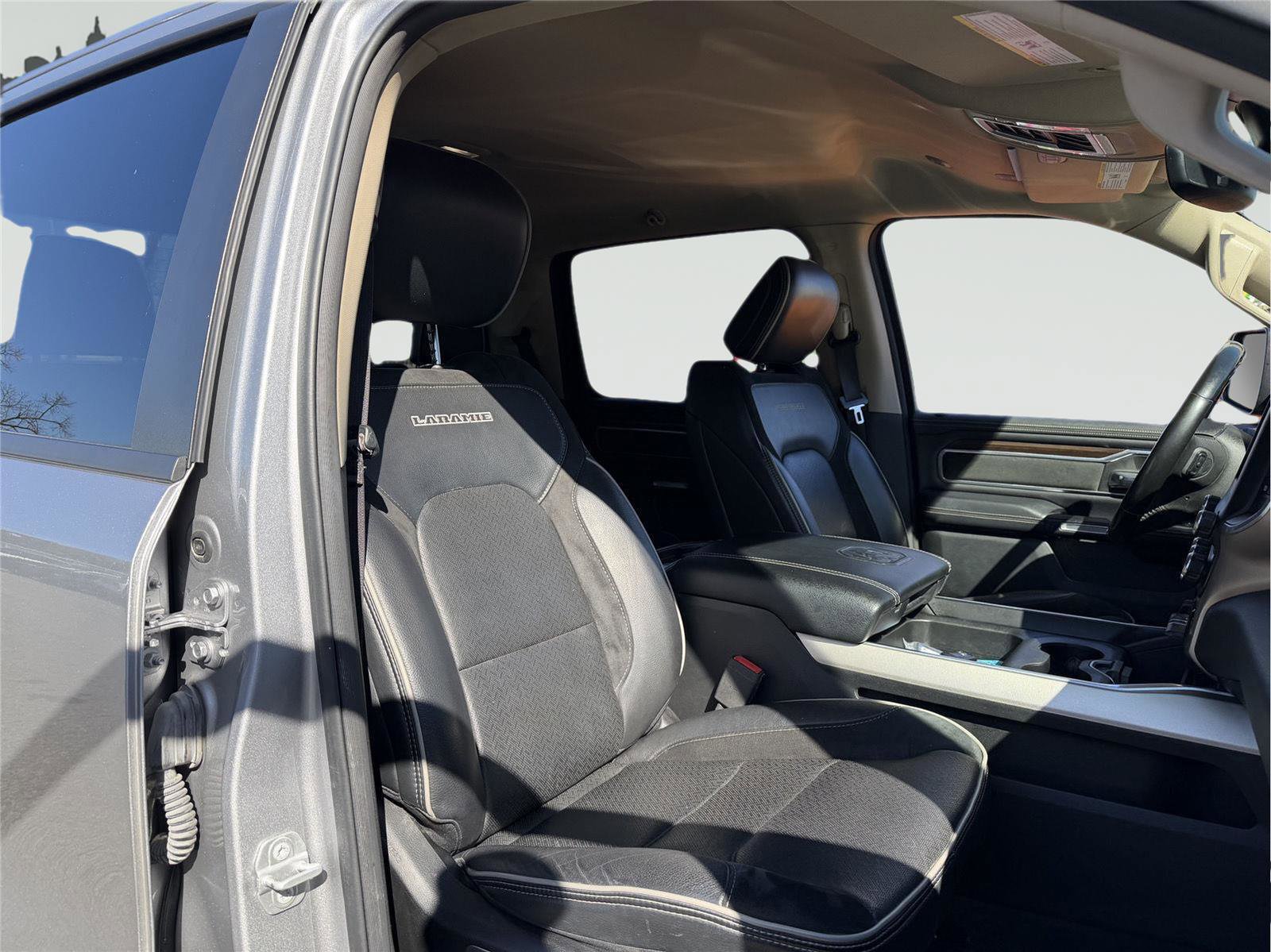 Used 2021 RAM 1500 Laramie image 37