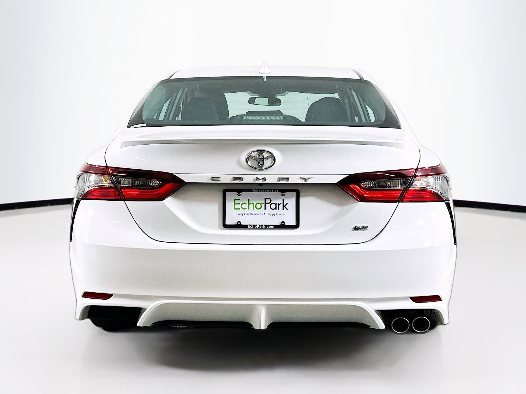 Used 2023 Toyota Camry SE image 7
