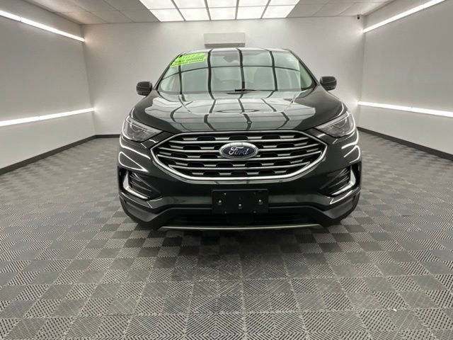 Used 2022 Ford Edge SEL w/ Cargo Accessory Package image 2