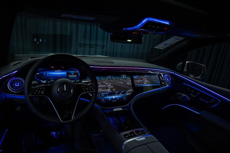 New 2026 Mercedes-Benz EQS 400 4MATIC SUV image 14