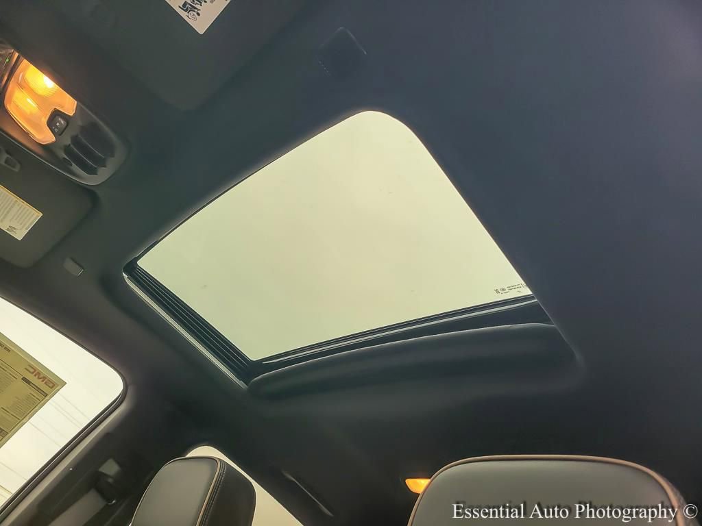 New 2026 GMC Canyon Denali w/ LPO, Denali Black Edition image 10