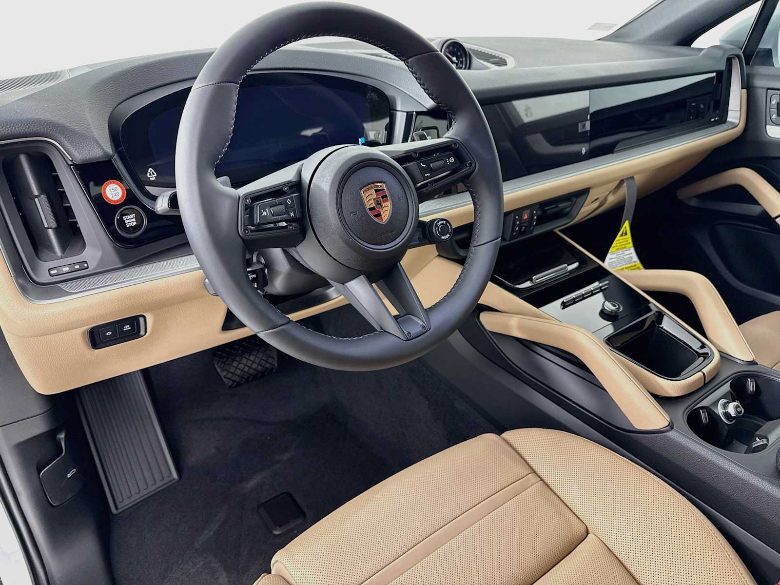 New 2026 Porsche Cayenne Coupe AWD/4WD image 4