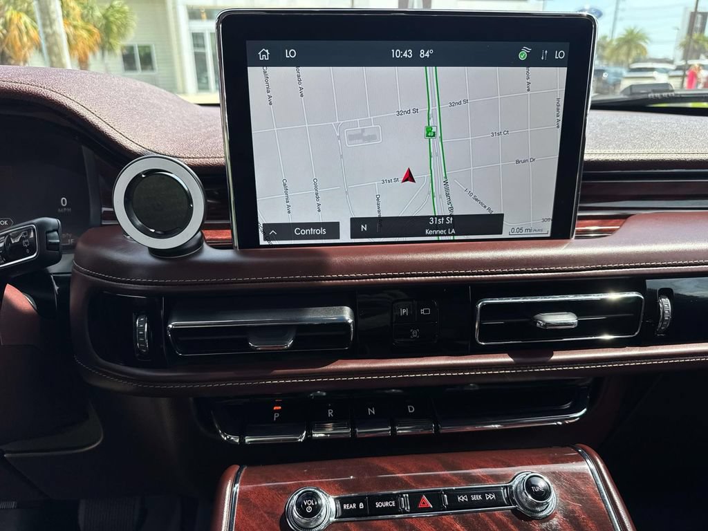 Certified 2023 Lincoln Aviator Black Label w/ Class IV Trailer Tow Package AWD/4WD image 29