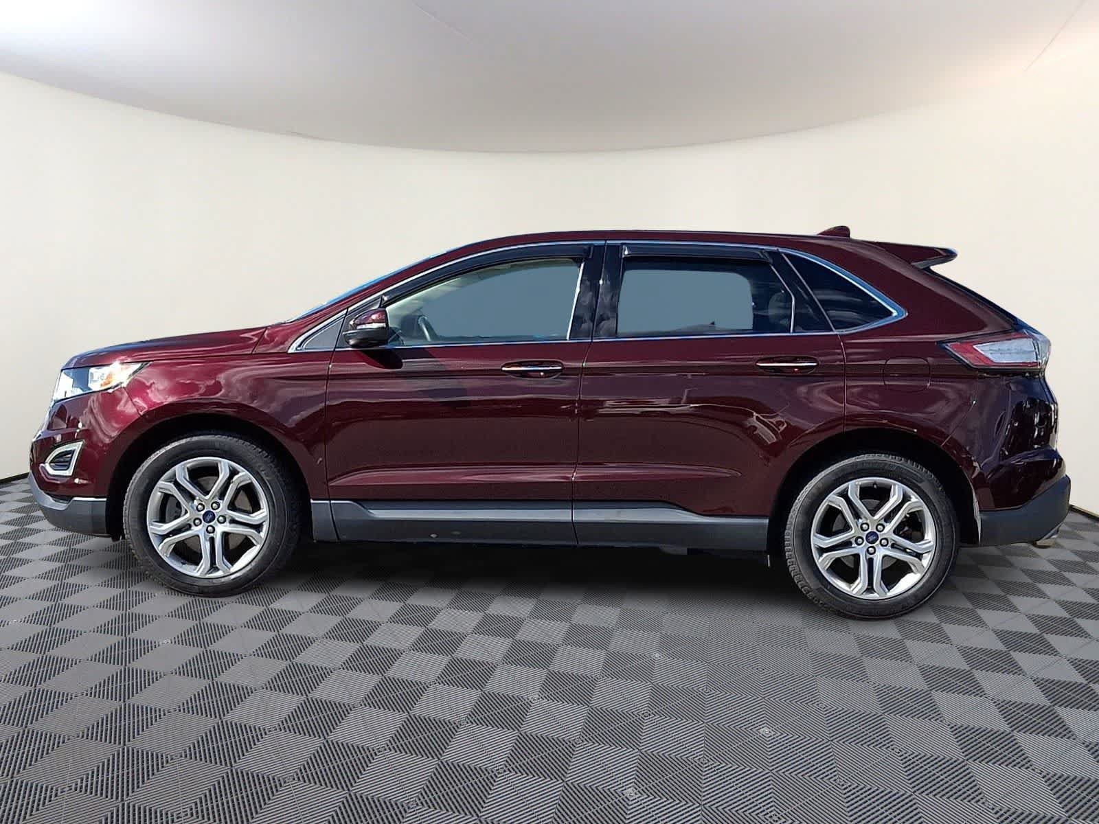Used 2018 Ford Edge Titanium w/ Equipment Group 301A AWD/4WD image 8
