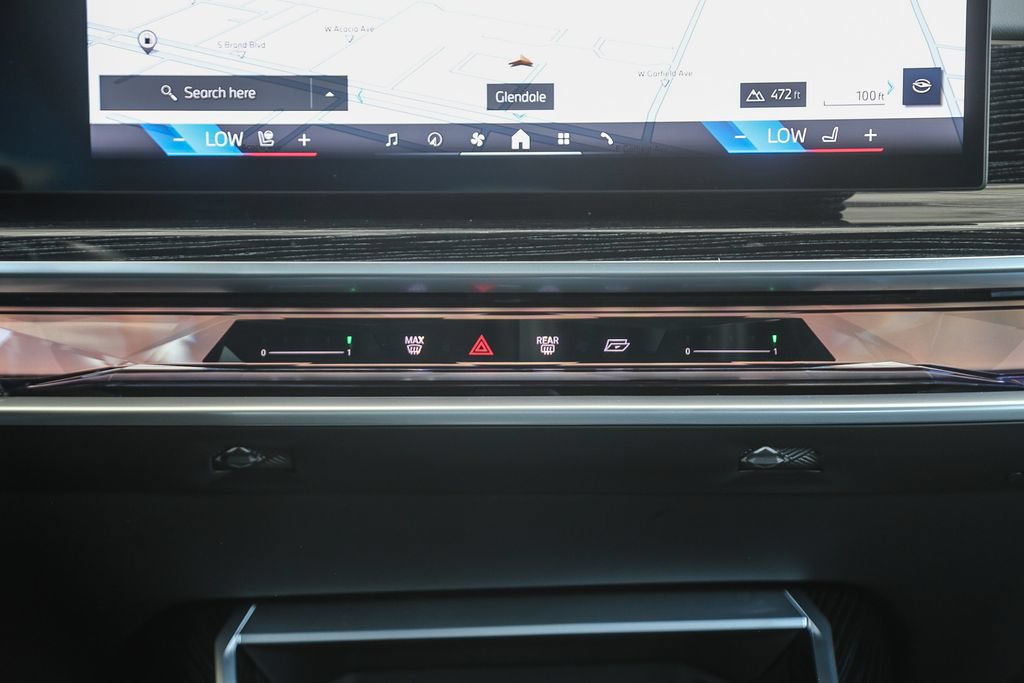 Used 2026 BMW 740i RWD image 10