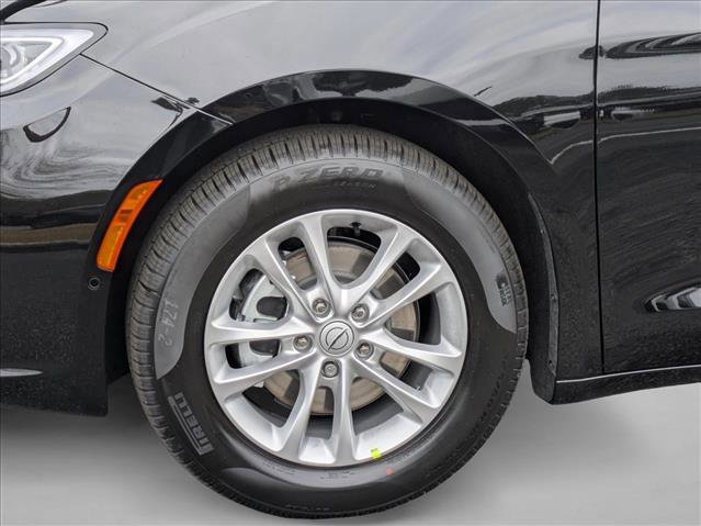 New 2026 Chrysler Pacifica Select image 10