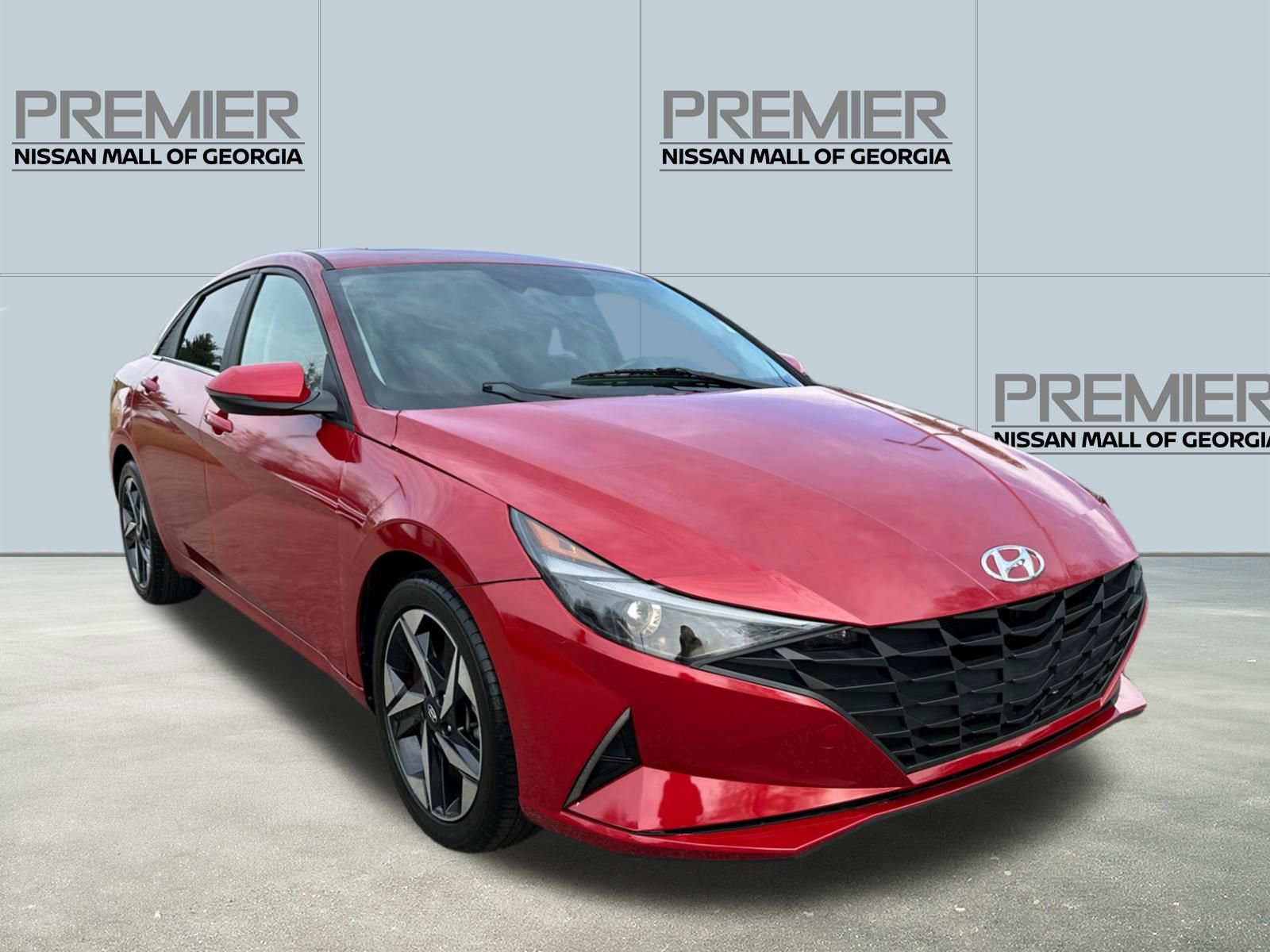 Used 2021 Hyundai Elantra SEL w/ Convenience + Premium Package image 3