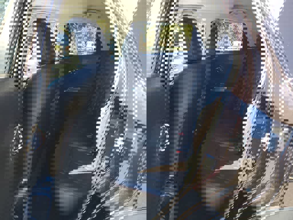 Used 2015 Nissan Juke SL image 10