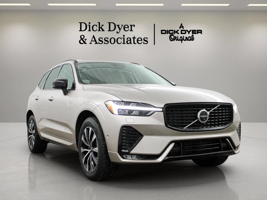 Used 2025 Volvo XC60 B5 Plus w/ Protection Package Premier AWD/4WD video 1