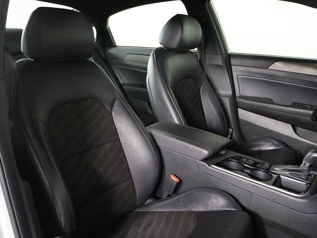 Used 2019 Hyundai Sonata Sport w/ Tech Package 03 FWD image 28