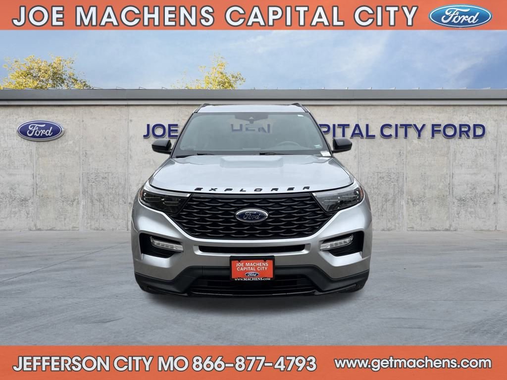 Certified 2022 Ford Explorer ST-Line w/ Class IV Trailer Tow Package image 8