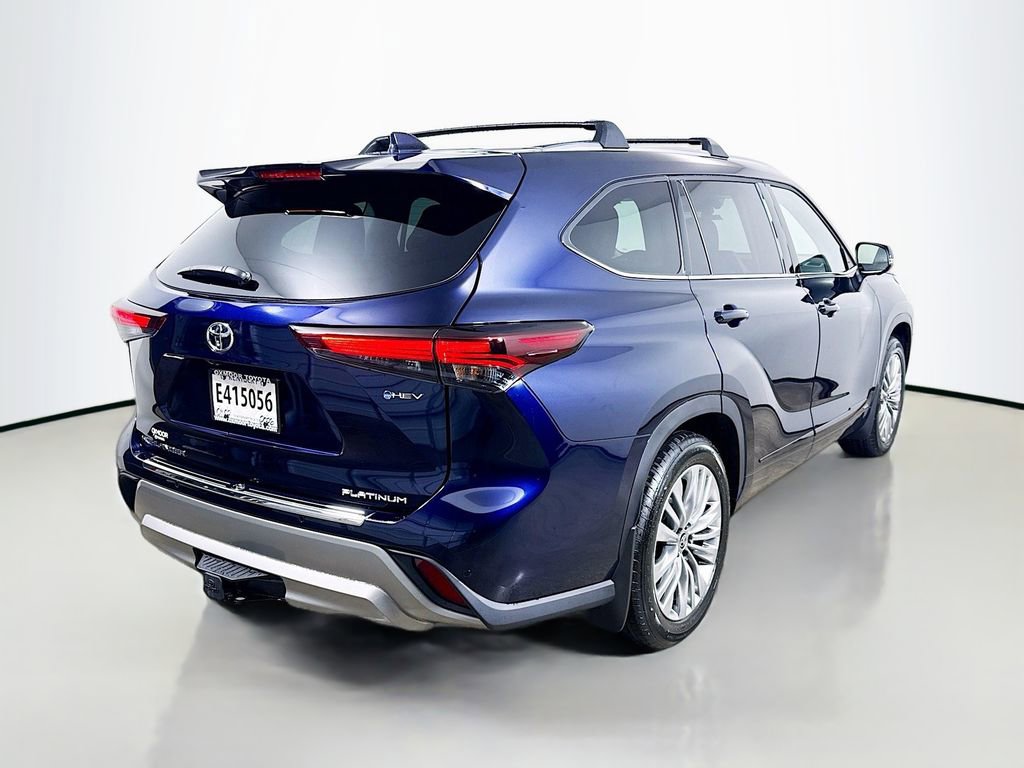 Certified 2026 Toyota Highlander Platinum AWD/4WD image 7