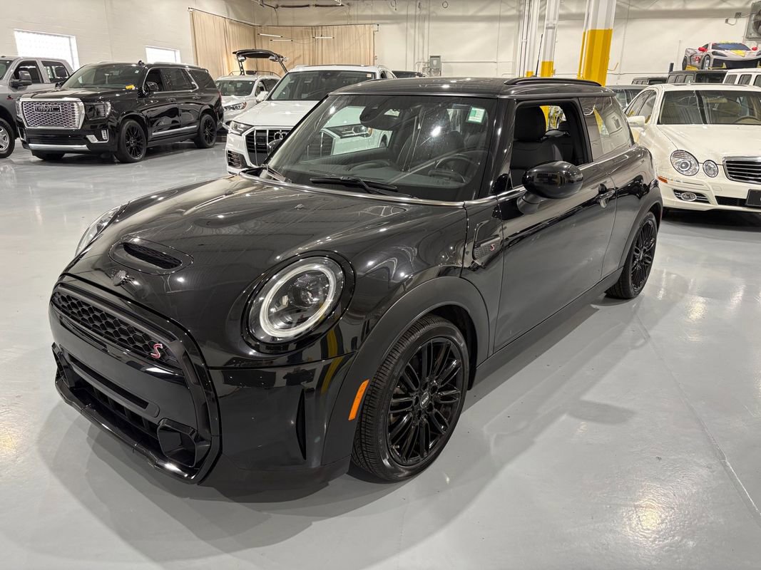 Used 2023 MINI Cooper S image 3