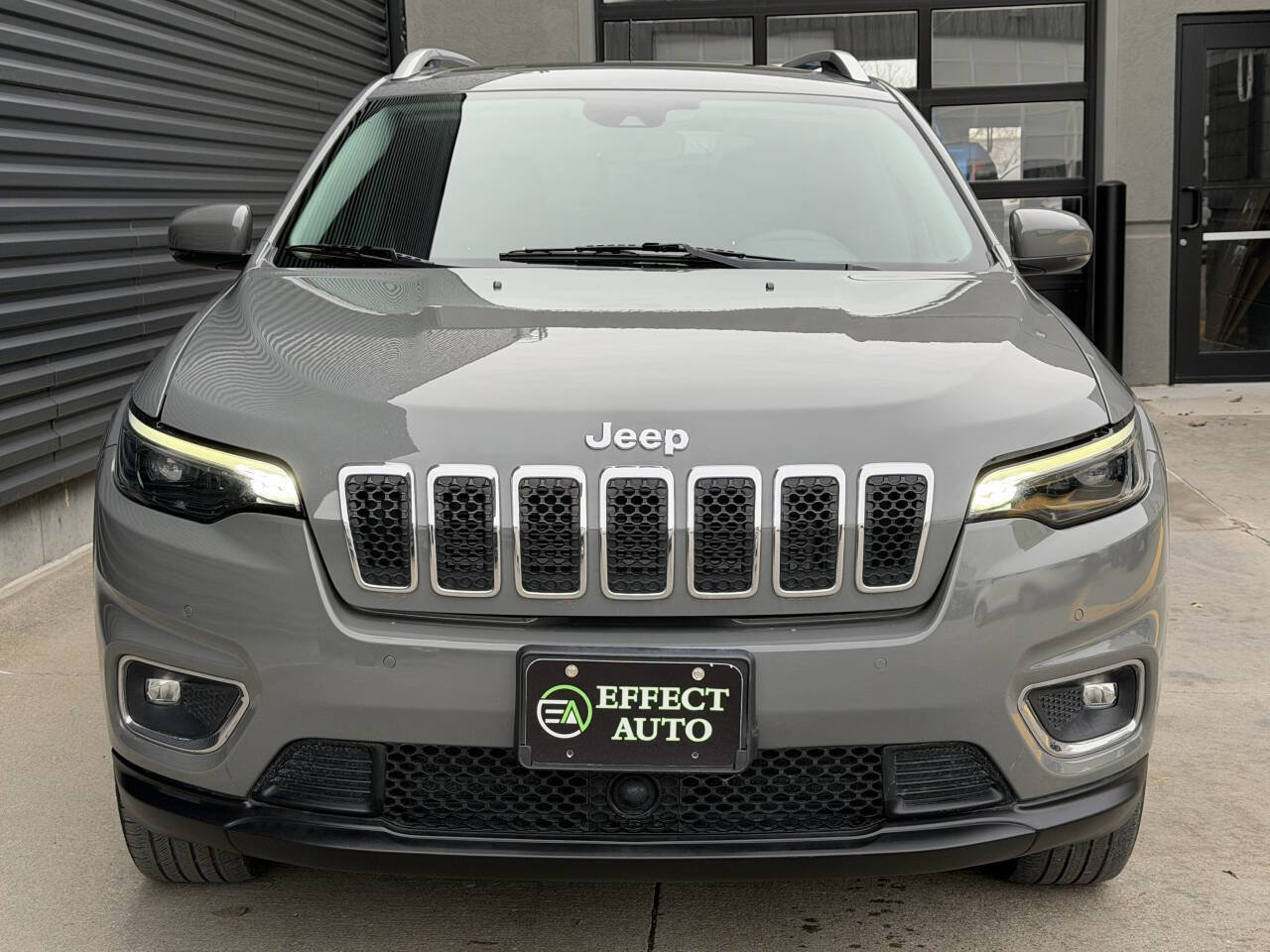 Used 2021 Jeep Cherokee Limited image 4