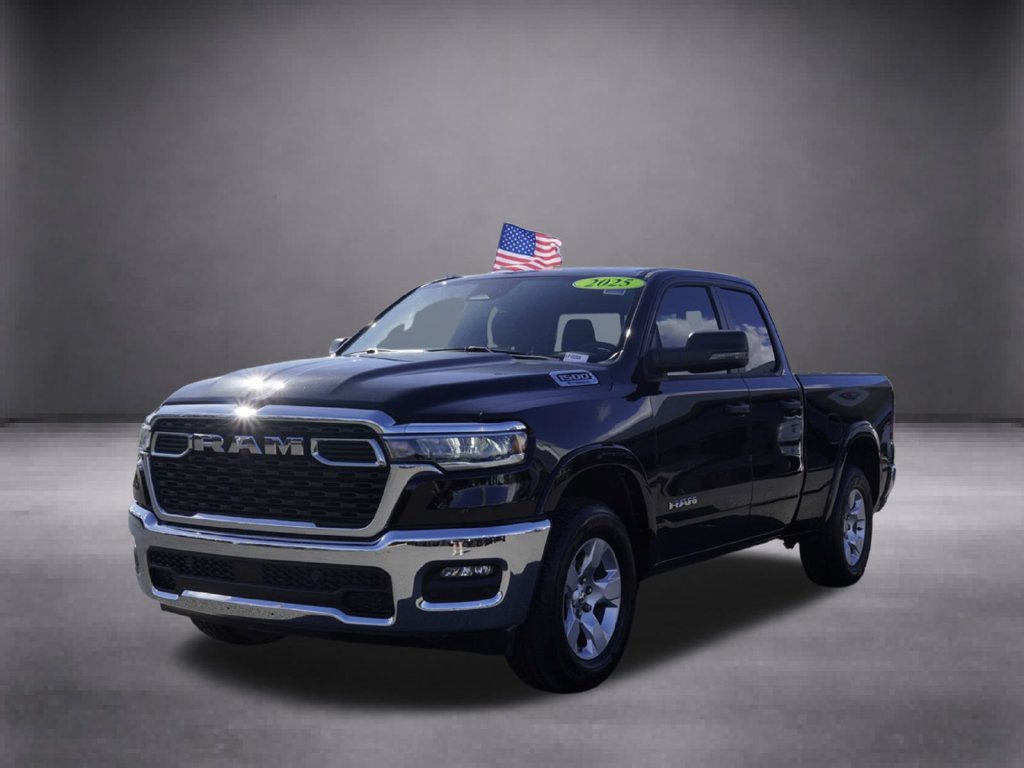 Used 2025 RAM 1500 Big Horn AWD/4WD image 9