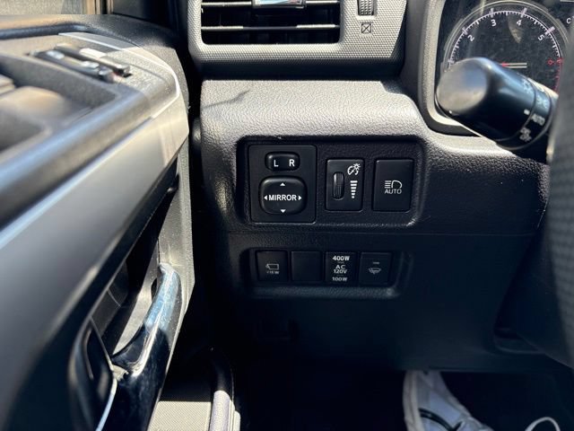Used 2022 Toyota 4Runner Limited AWD/4WD image 15