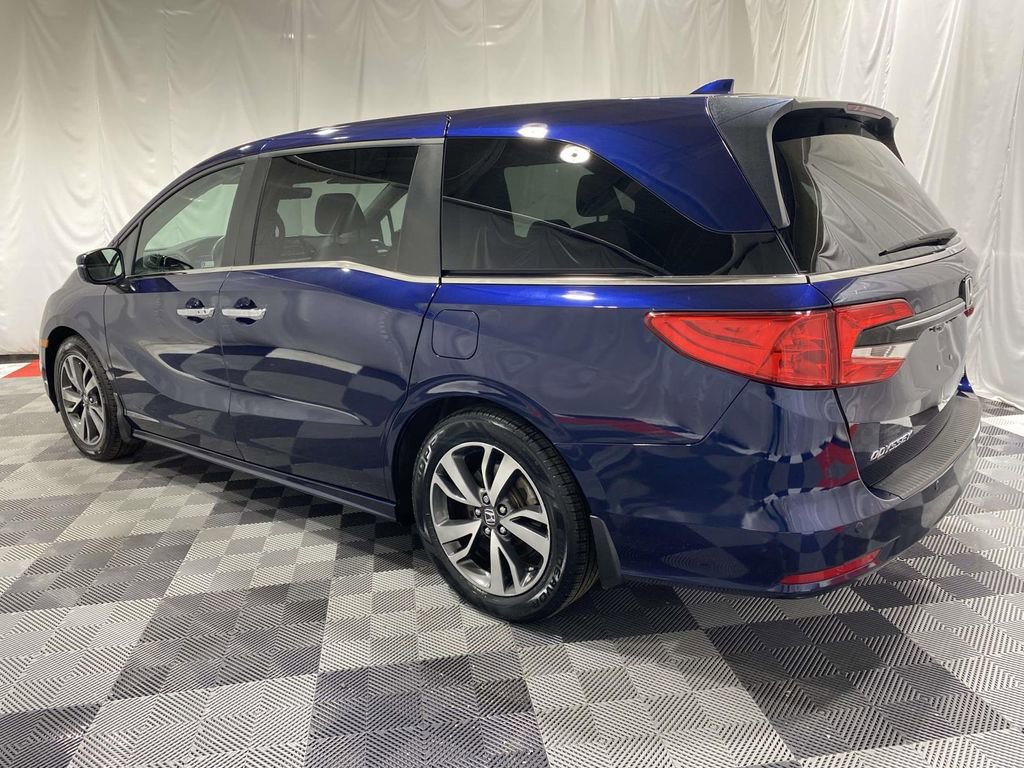 Used 2023 Honda Odyssey Touring image 2