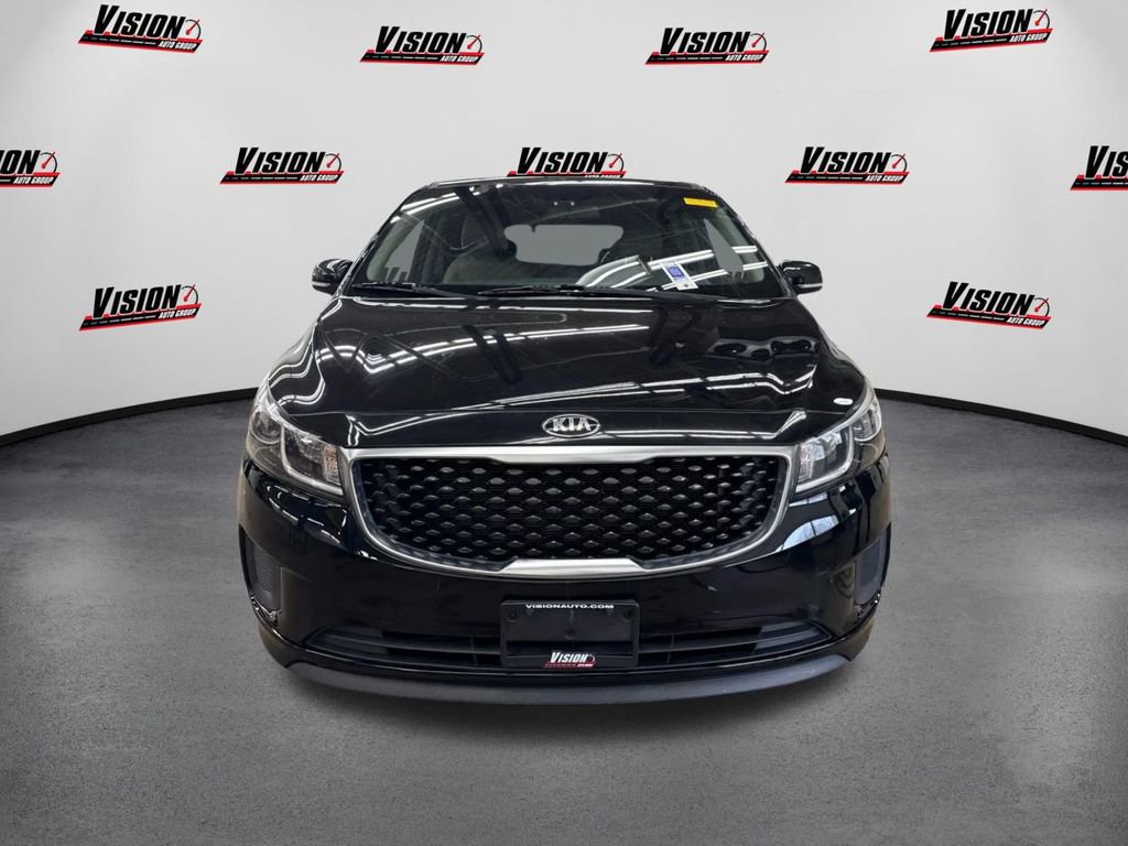 Used 2015 Kia Sedona LX w/ LX Convenience Package video 2